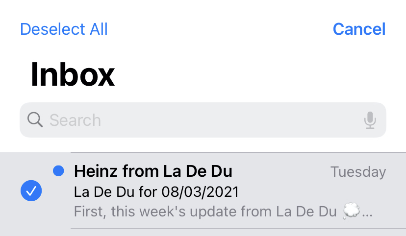 All email selected in an iPhone Mail folder
